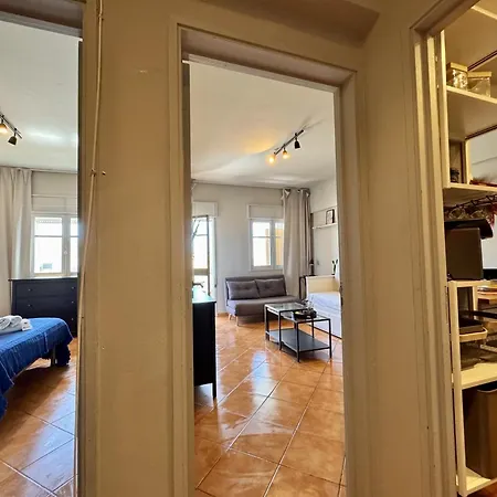3 By Homing Apartment *