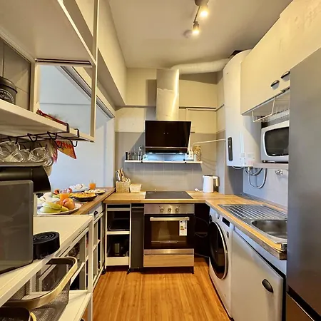 3 By Homing Apartment *